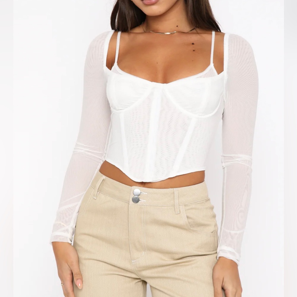 White Fox Treat Me Well Long Sleeve Bustier Top White size small. NWT.
